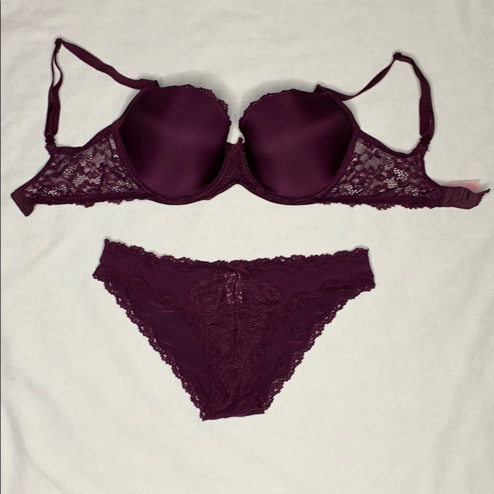 Victoria’s Secret Dream Angels Demi Bra & Cheekini